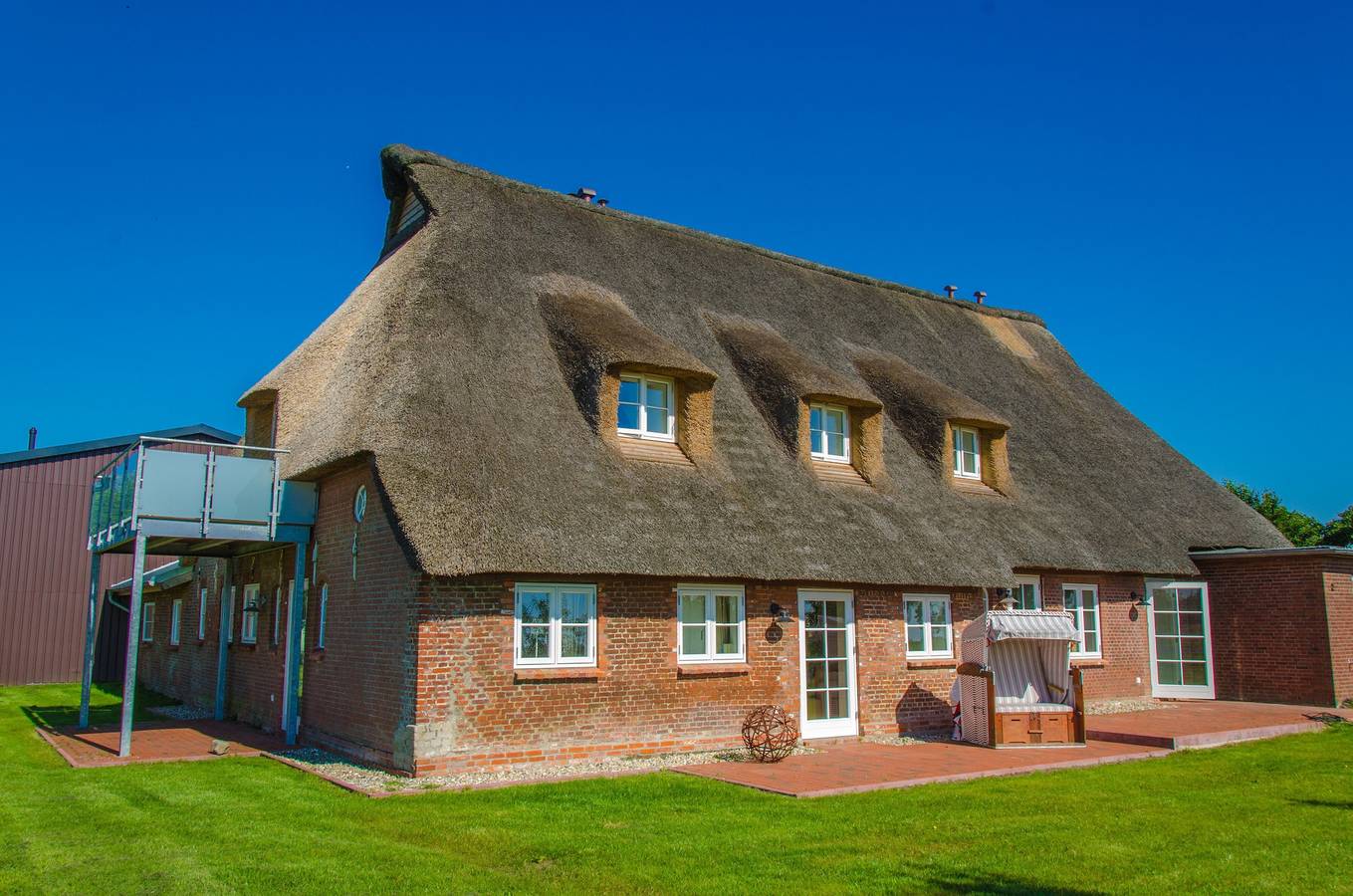 Ganze Wohnung, Apartment 'Am Halbmond 4' mit privatem Garten, Balkon und Wlan in Hellschen-Heringsand-Unterschaar, Nordseeküste