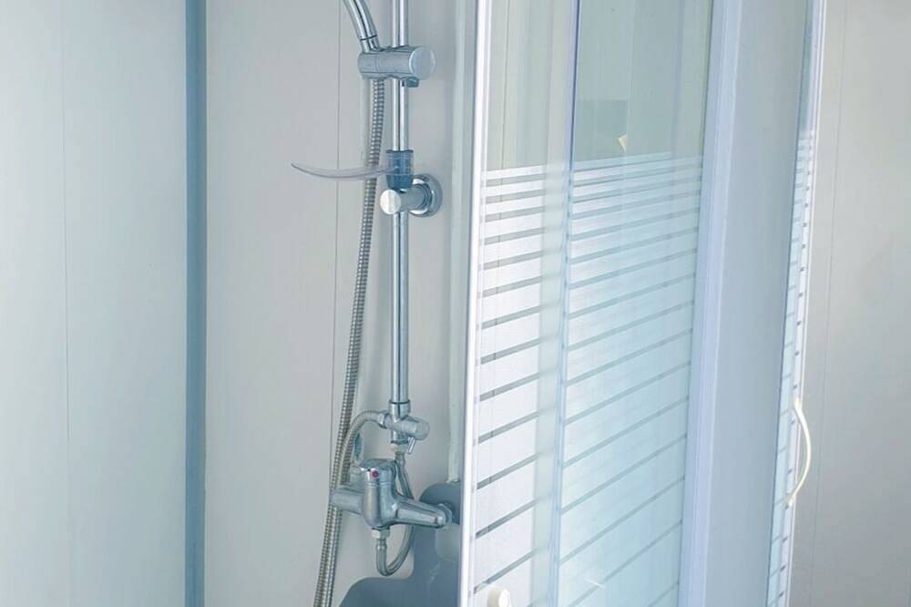 Entire apartment, Paris(12mn), Orly(10mn), Superb spacious room in Juvisy-sur-Orge, Essonne