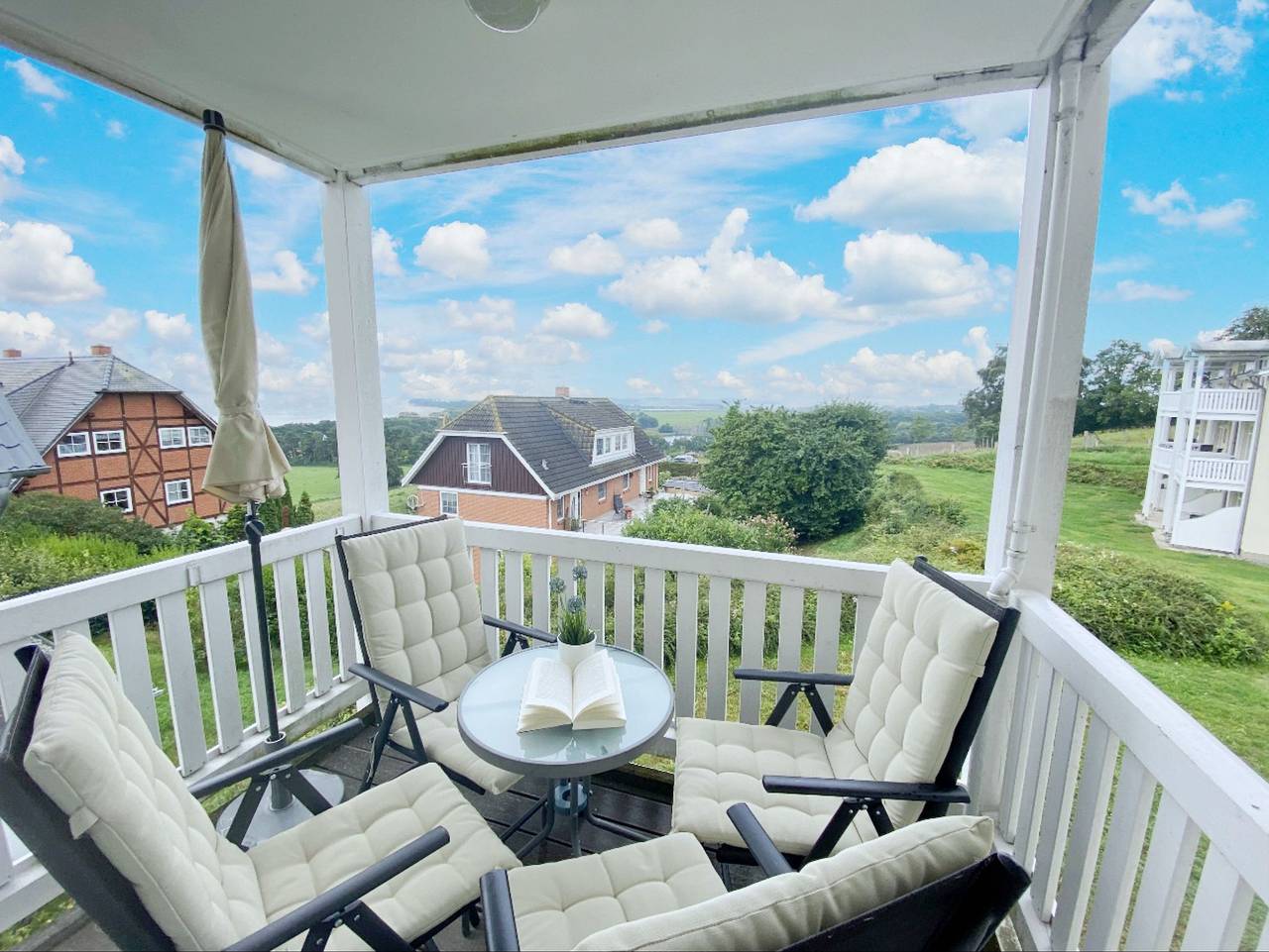 Ganze Ferienwohnung, A: Haus Rügenscher Bodden Whg. 04 mit Meerblick - Ferienwohnung 04 3-Raum 1.Etage mit Balkon in Göhren, Rügen