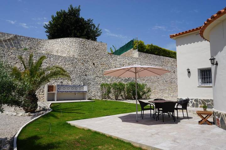 Casa rural para 4 personas, con vistas además de jardín y piscina en Beniarbeig - 4