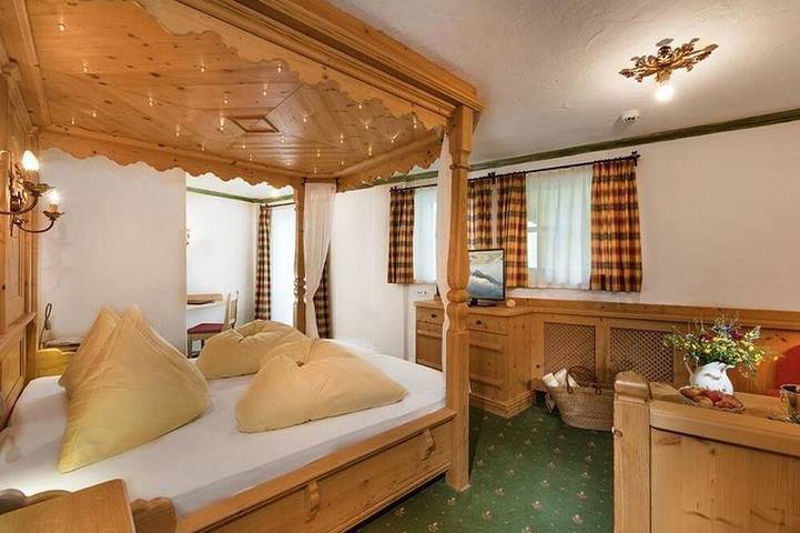 Ferienhaus für 3 Personen, mit Balkon und Whirlpool sowie Garten und Pool in Dorfgastein