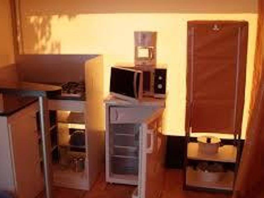 Flower Camping  Les Granges - Bungalow toilé 5 personnes - Standard sans sanitaires in Luynes, Région de Tours