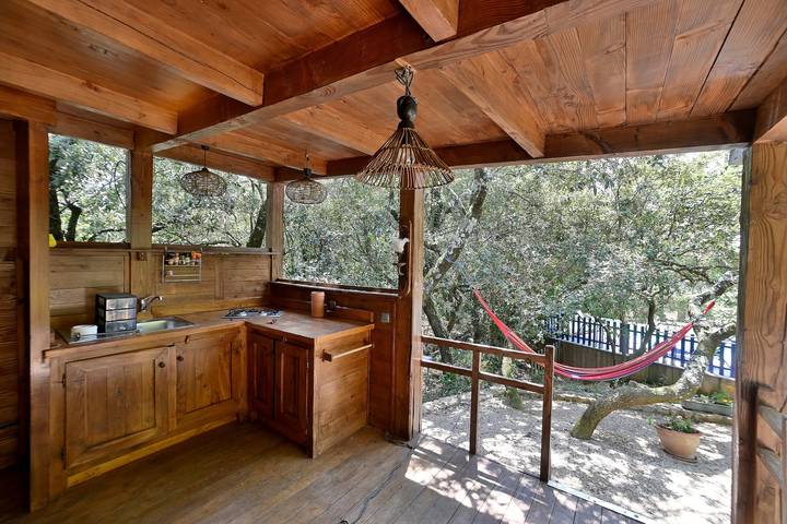 Gîte pour 4 personnes, avec piscine ainsi que terrasse et jardin à Lussan - 3