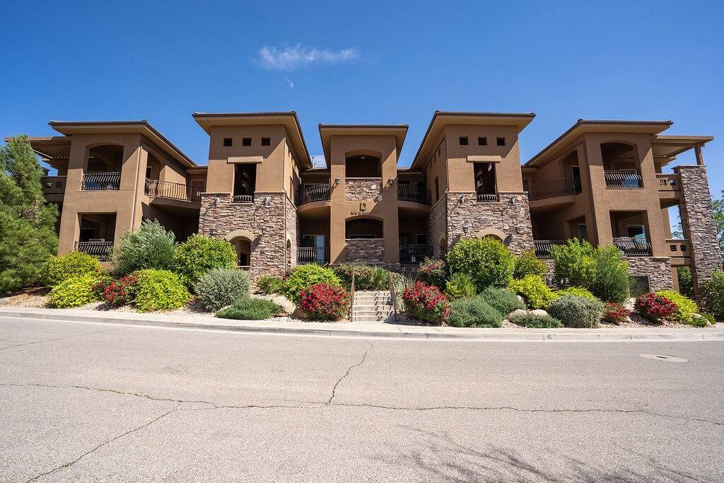 Ganze Wohnung, Upscale 3 Zimmer Wohnung mit vielen Annehmlichkeiten $ 199 / Low - $ 295 / High, Holida in Hurricane, Zion Nationalpark