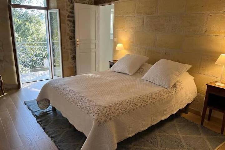 Location de vacances pour 9 personnes, avec terrasse et jardin à Loupiac - 4