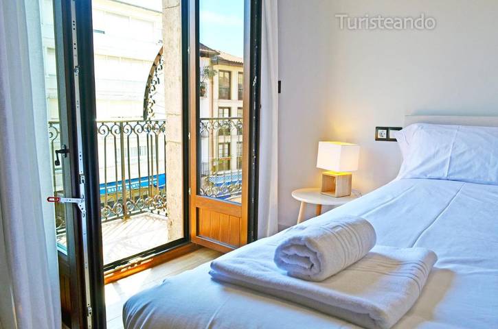 Ferienwohnung für 4 Personen, mit Balkon und Ausblick - 1