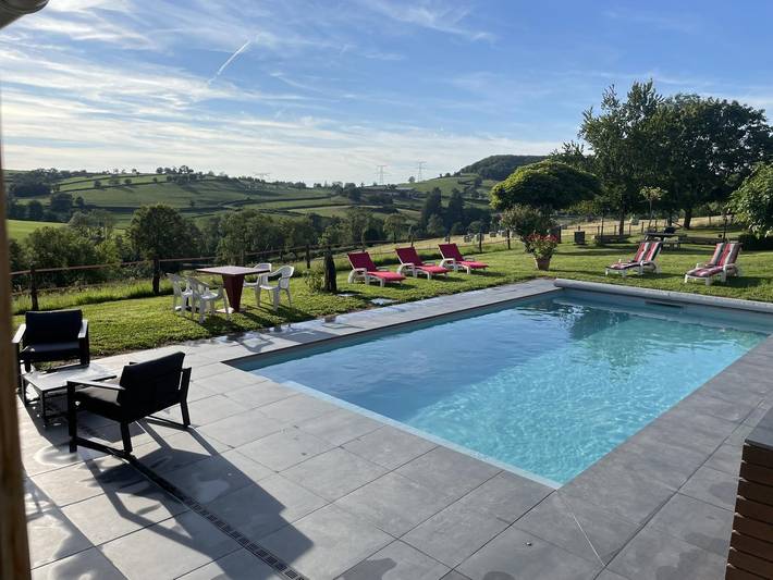 Gîte pour 4 personnes, avec piscine ainsi que jardin et terrasse dans La Vineuse sur Fregande - 3