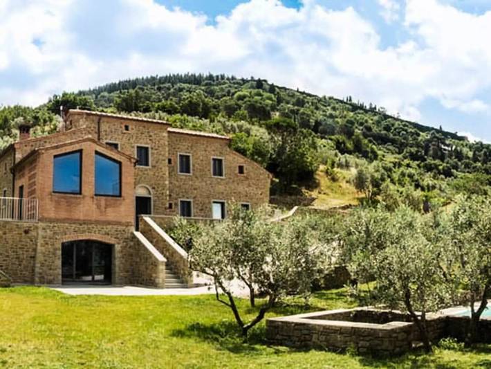 Villa per 13 persone, con giardino e piscina a Cortona
