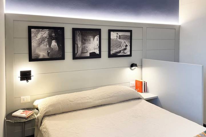 Cozy double room with bathroom in the historic center of San Gimignano. in San Gimignano, Provincie Siena