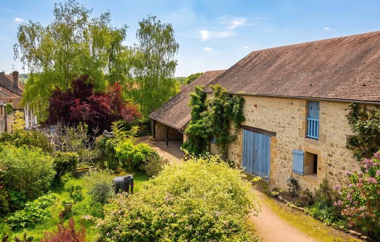 Maison confortable Souvigny + Jardin in Souvigny, Allier