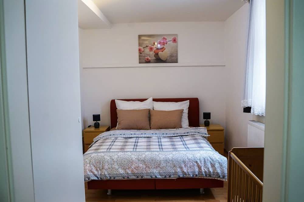 Entire apartment, Cozy Flat am Schloßpark in Wiesbaden, Rheingau