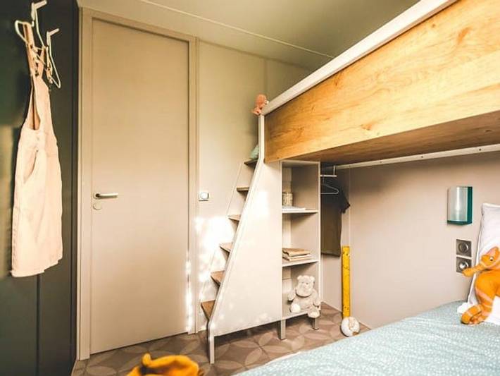 Camping Domaine Le Quercy - Mobilheim 5 personen - 29.70m² - 3 Schlafzimmer (Bett 160cm) - mit Tv -. in Gourdon, Quercy