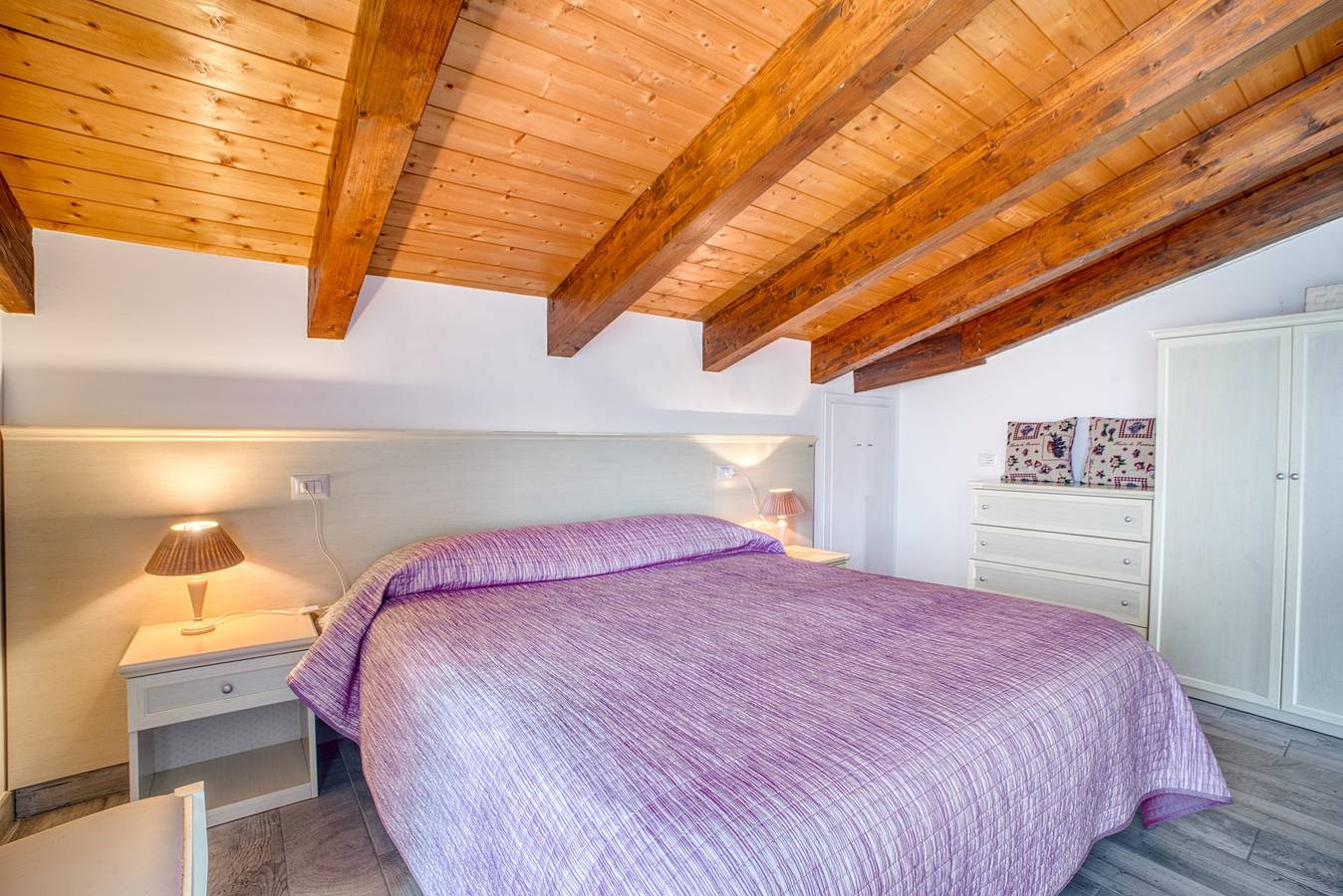 Holiday Home "Le More - Casa Zoe" with Shared Garden & Wi-Fi in Valfabbrica, Perugia Province