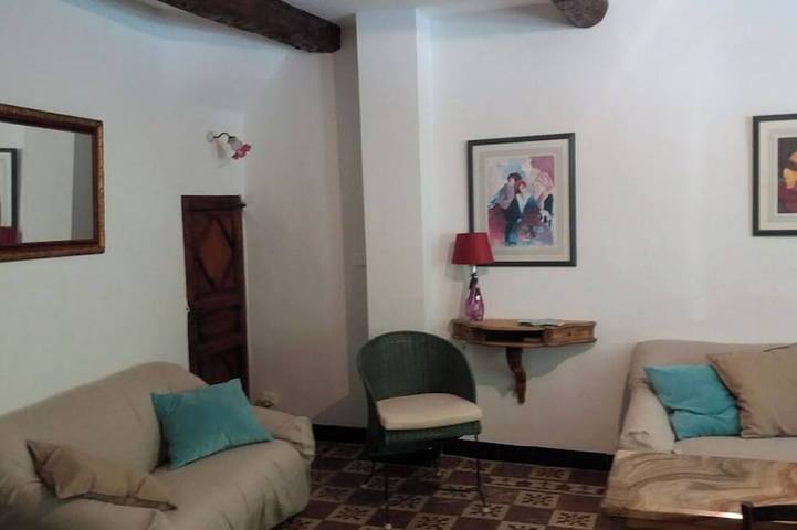 Location de vacances pour 4 personnes, avec jardin ainsi que piscine et terrasse à Crillon-le-Brave - 4