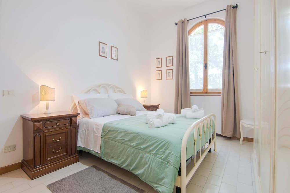 Enchanting Coastal with Views in Pesaro, Valle del Metauro