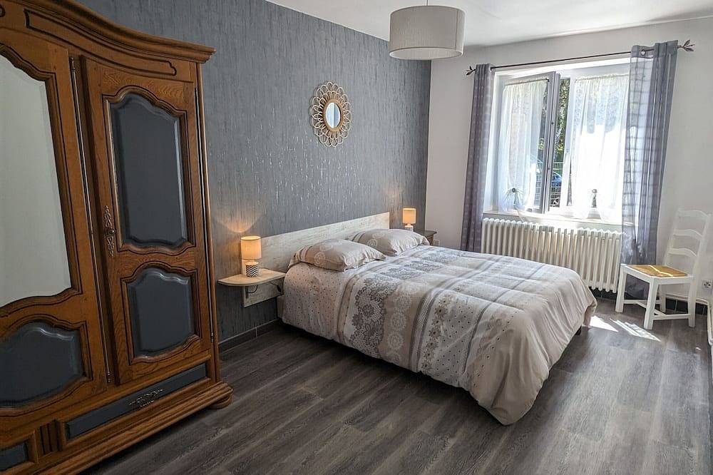 Helles, geräumiges Ferienhaus mit privatem Garten und Parkplatz - Ideal für Familien und Profis in Montereau, Montargis und Umgebung