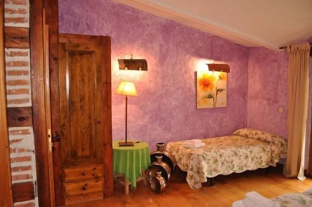 Apartamento entero, Cava Cigales       . in Olmedo (Spain), Provincia de Valladolid