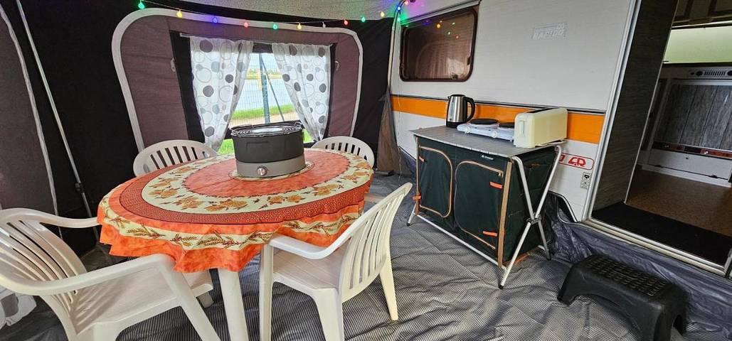 Camping pour 4 personnes, avec jardin et vue, animaux acceptés dans Saône-et-Loire - 2