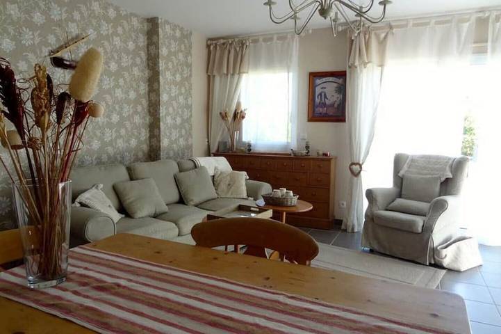 Location de vacances pour 3 personnes, avec jardin ainsi que terrasse et jacuzzi dans Loguivy de la Mer - 4