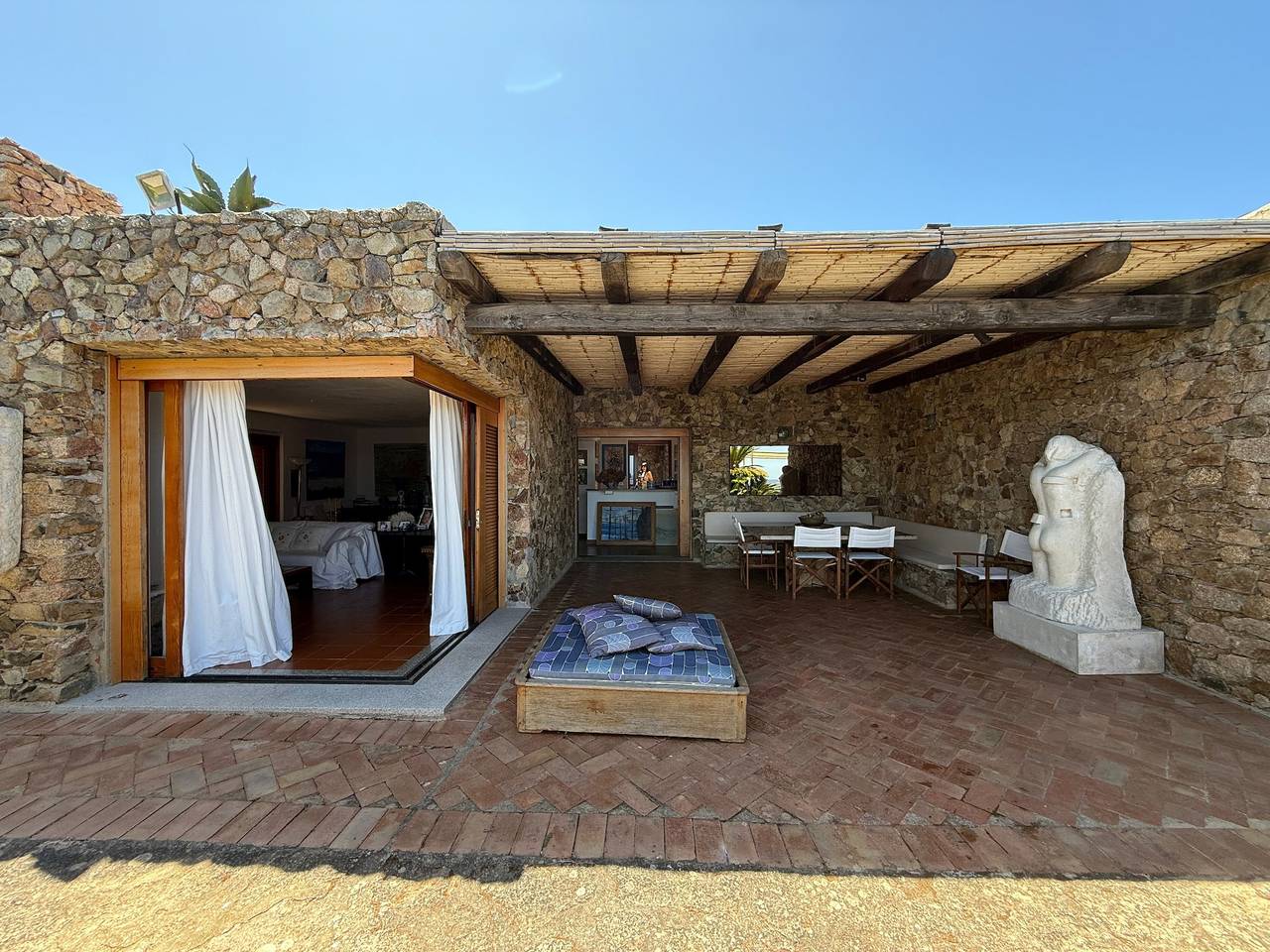 Villa 'Le Palme' con Vista Mare, Wi-Fi e Aria Condizionata in Portobello, Aglientu