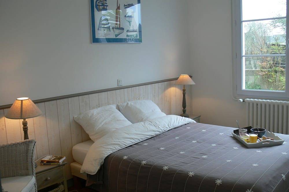 Maison Pecheur Loctudy Pays Bigouden plain-pied Plage 600m Expo Sud  Wifi  Vélos in Loctudy, Côte de Cornouaille