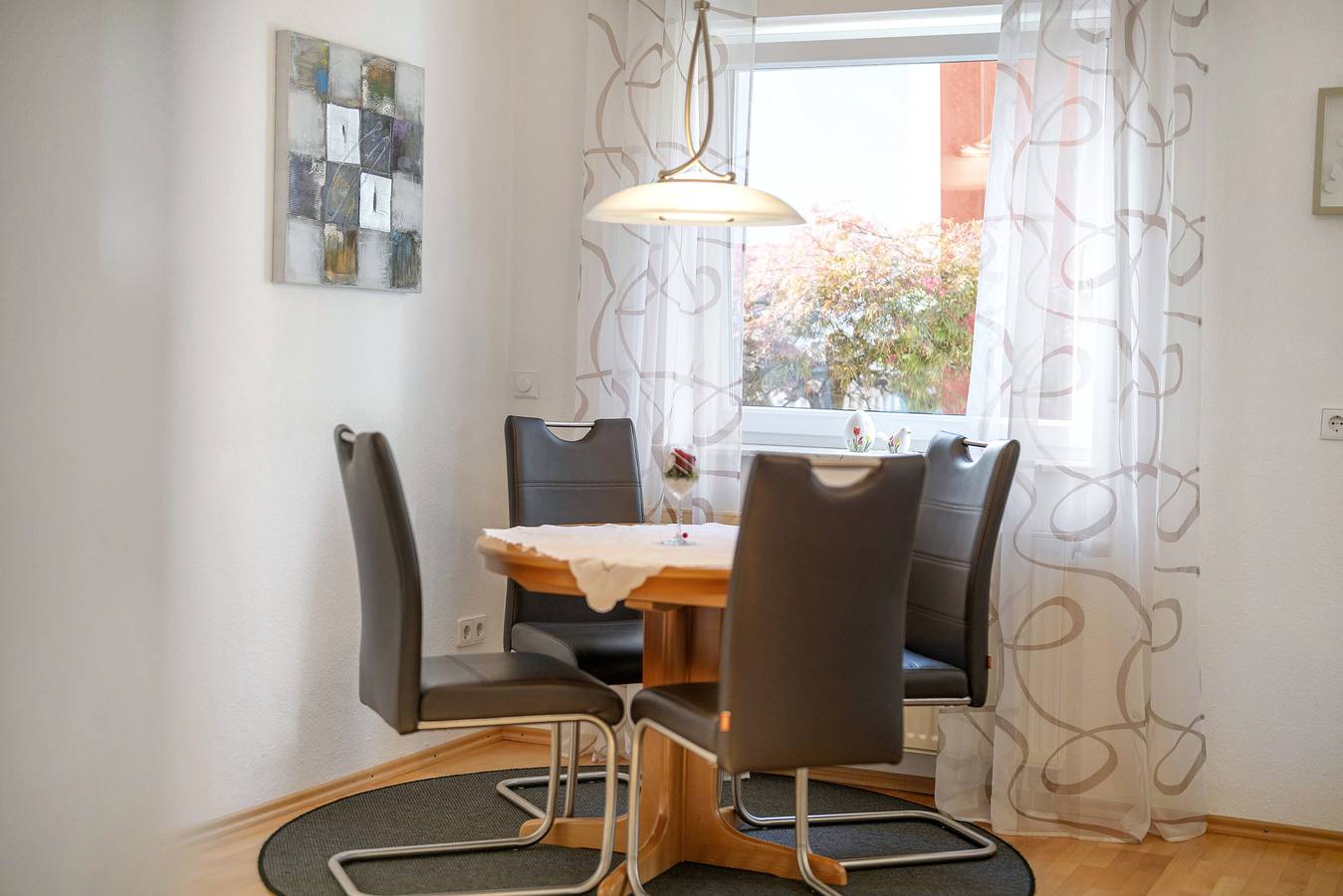 Ganze Wohnung, Ferienwohnung 'Vogelnest' mit privatem Garten und Wi-Fi in Teningen, Südschwarzwald