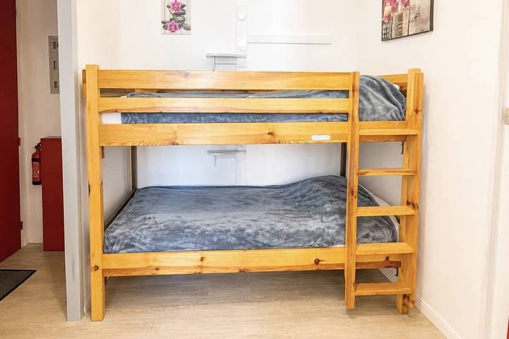 Ganze Wohnung, Charmante 2-Zimmer-Kabine mit Parkplatz und Haustiere erlaubt in Sète in Sete, Mittelmeerküste (Frankreich)