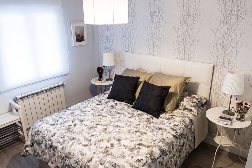 Entire apartment, Garval New apartment Downtown+Wifi+A/C+Terrace in Valladolid, Valladolid Province