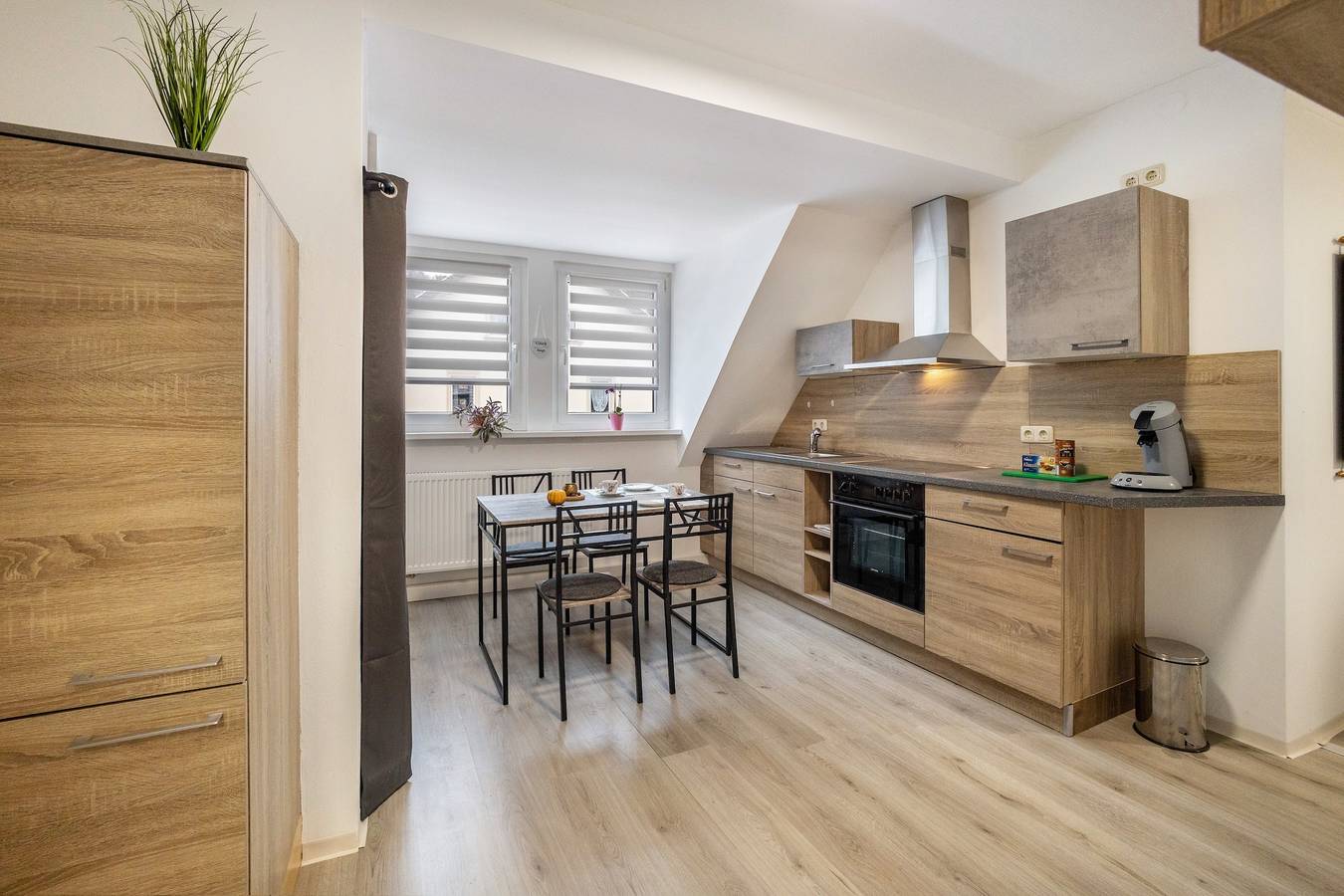 Ganze Wohnung, Apartment „Residenz Schlossturm“ mit gemeinsamer Terrasse und Wlan in Bad Berneck im Fichtelgebirge, Frankenalb
