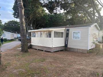 Camping pour 6 personnes, avec piscine ainsi que jacuzzi et terrasse à Quiberon