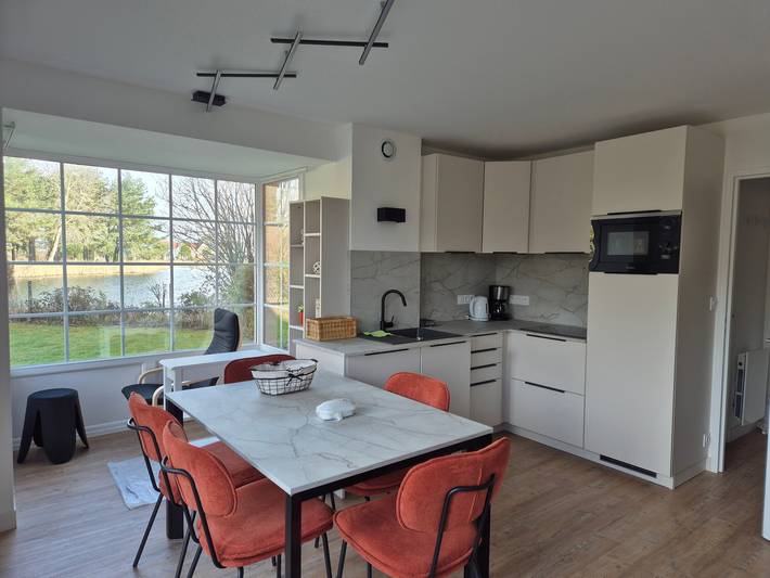 Location de vacances pour 6 personnes, avec Jardin et Vue sur le lac dans Golf De Belle Dune