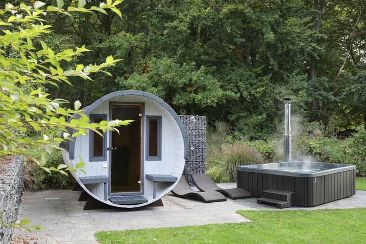 Ferienwohnung für 20 Personen, mit Whirlpool und Terrasse sowie Garten und Sauna in Lenz - 4