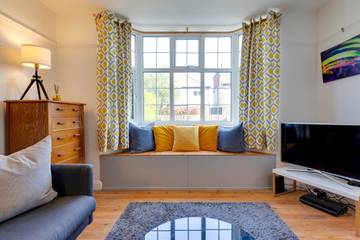 Apartment for 4 Guests in Cambridge, Cambridgeshire, Picture 1