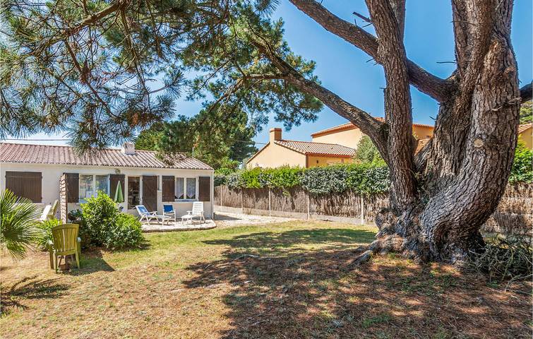 Retraite dans un jardin - 500m de la plage in Les Moutiers-en-Retz, Côte de Jade
