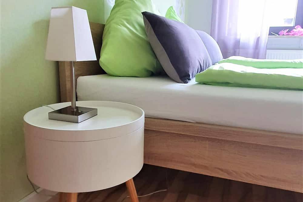 Ganze Wohnung, Fewo 2 An der Rodach - großzügige Wohnung mit tollem Balkon - ideal für Großfamilien in Steinwiesen, Frankenwald