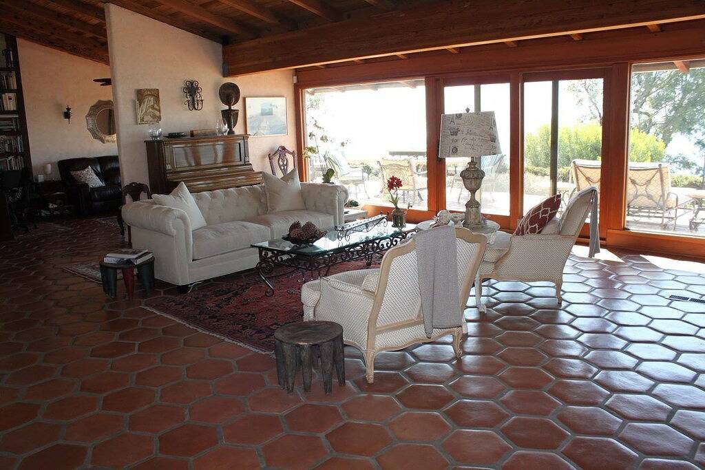 Spanish stunner with ocean views in Malibu in Malibu, Los Angeles County