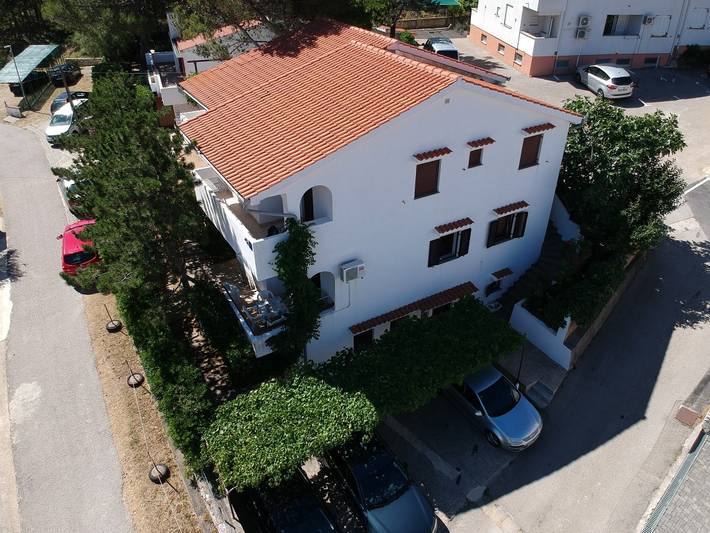 Studio dla 2 osób, z balkon i ogród w Baska