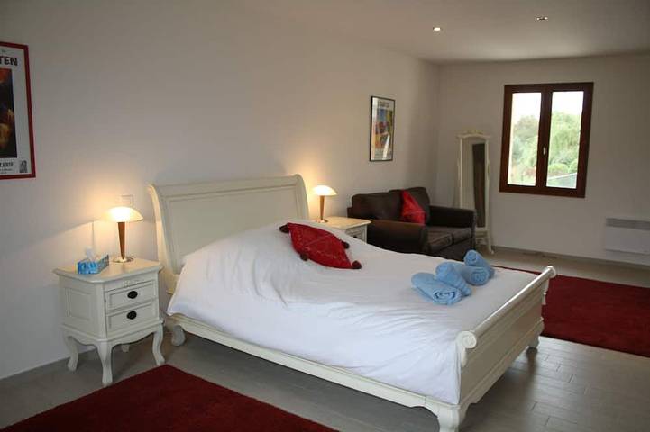 Location de vacances pour 8 personnes, avec jardin à Cénac-et-Saint-Julien - 3