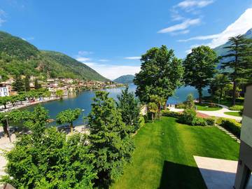 Location de vacances pour 6 personnes, avec jardin et vue sur le lac ainsi que piscine et vue, animaux acceptés dans Riva San Vitale