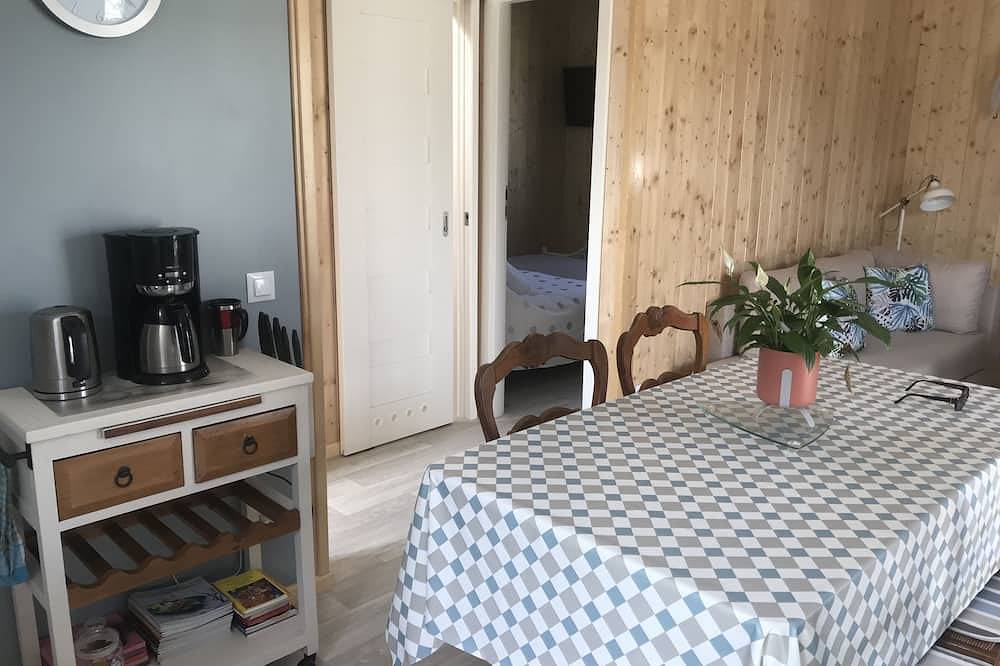 Gîte Chalet \"Belle-Etoile\"  Touraine Anjou (avec piscine 10x4) in Courcelles-de-Touraine, Région de Tours