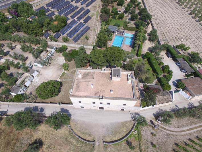 Gîte pour 4 personnes, avec piscine ainsi que vue et jardin, animaux acceptés à Trani - 2