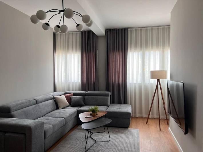 Ferienhaus für 2 Personen, mit Terrasse und Garten in Kosovo