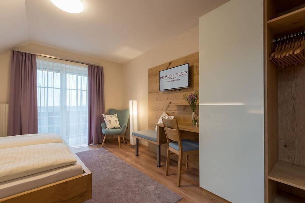 Familienzimmer - Glatz \"Haus Siegesbrunn\" in Bad Waltersdorf, Steirerland