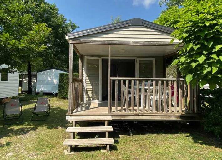 Mobil home pour 4 personnes, avec bassin pour enfant - 1