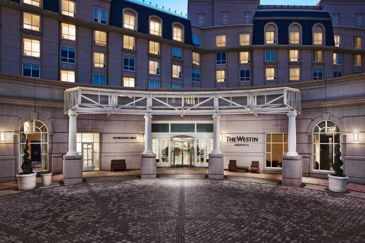 Hotel for 3 people, with hot tub and pool - 1