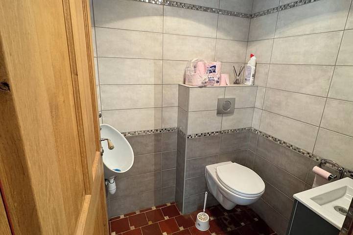 Gîte pour 17 personnes, avec jardin et jacuzzi dans Nitry - 2