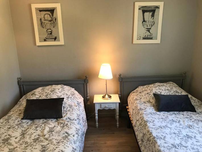 Location de vacances pour 12 personnes, avec jacuzzi et piscine ainsi que terrasse et jardin à Silhac - 3