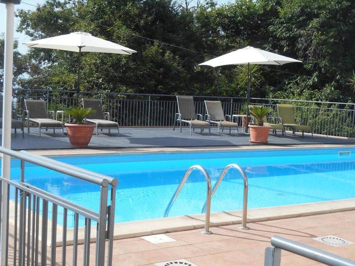 Appartamento per 5 persone, con panorama e giardino nonché piscina in Sant'Alfio