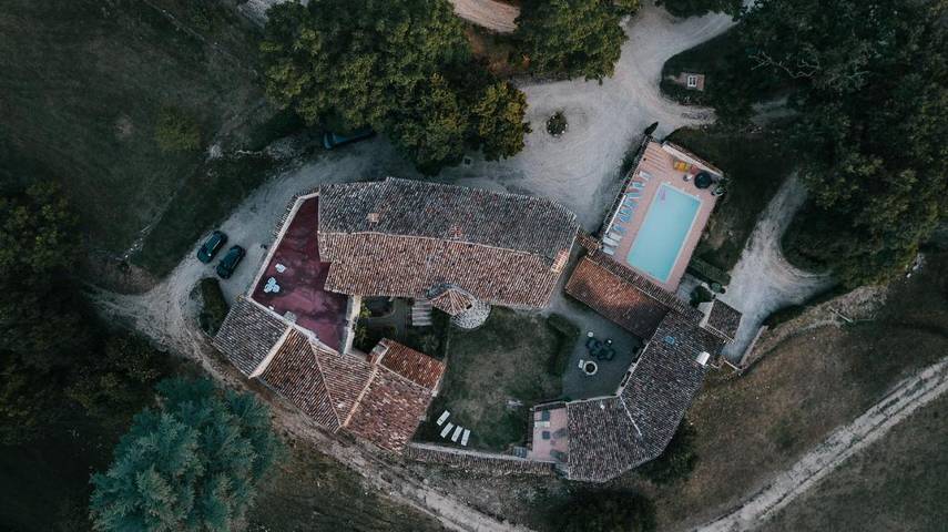 Location de vacances pour 28 personnes, avec piscine et vue sur le lac ainsi que jardin et vue, animaux acceptés à Bon-Encontre - 2