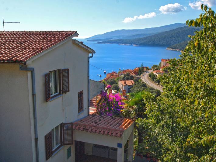 Ganze Wohnung, Ferienwohnung für 3 Personen mit Terrasse in Rabac, Labin-Rabac